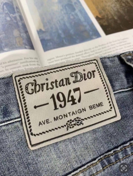 Джинсы Christian Dior Артикул BMS-109579. Вид 2