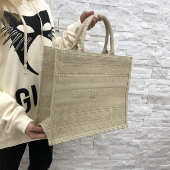 Сумка женская Book Tote Toile de Jouy Christian Dior Артикул BMS-51886. Вид 2