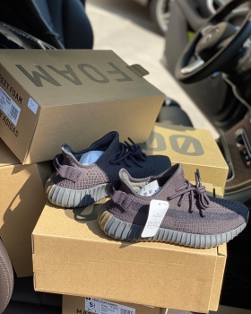 Кроссовки Adidas Yeezy Boost Артикул BMS-56683. Вид 2
