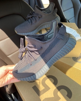 Кроссовки Adidas Yeezy Boost Артикул BMS-56683. Вид 3