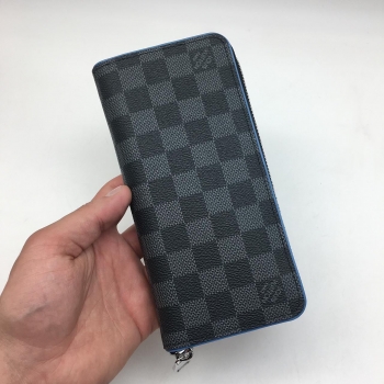 Портмоне  Louis Vuitton Артикул BMS-57888. Вид 1