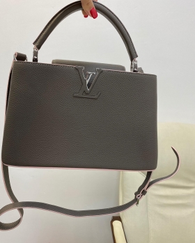 Сумка женская CAPUCINES Louis Vuitton Артикул BMS-57857. Вид 3