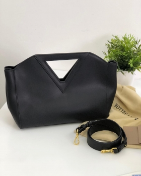 Сумка женская Bottega Veneta Артикул BMS-66329. Вид 1
