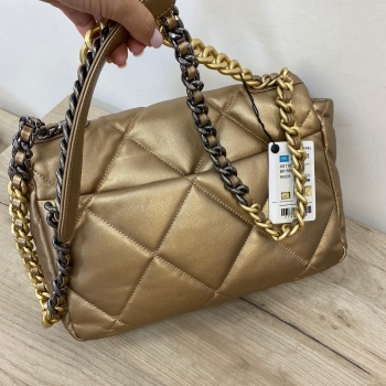   Сумка-конверт  Chanel 19 26 см Chanel Артикул BMS-58675. Вид 2