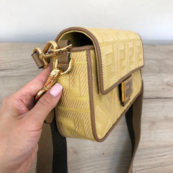 Сумка женская BAGUETTE  Fendi Артикул BMS-59635. Вид 3