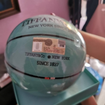 Мяч  Tiffany&Co Артикул BMS-60252. Вид 2