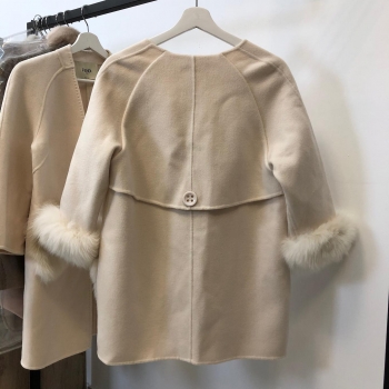 Пальто Fendi Артикул BMS-61695. Вид 2