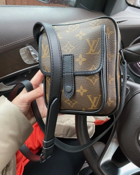 Сумка мужская Louis Vuitton Артикул BMS-64051. Вид 2