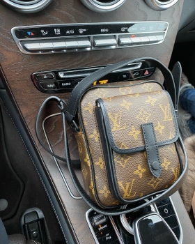 Сумка мужская Louis Vuitton Артикул BMS-64051. Вид 1