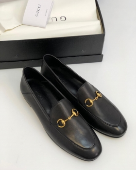 Лоферы женские Gucci Артикул BMS-64212. Вид 1