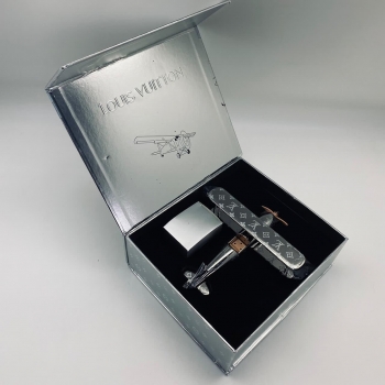 Игрушка  сувенир Самолет  Louis Vuitton Артикул BMS-64030. Вид 3