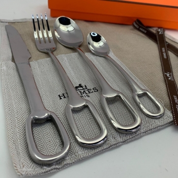 Набор столовых приборов на одну персону Hermes Артикул BMS-64347. Вид 2