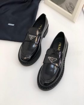 Лоферы Prada Артикул BMS-61716. Вид 4