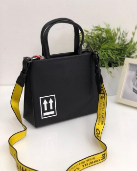 Сумка женская Off-White™ Артикул BMS-66801. Вид 1