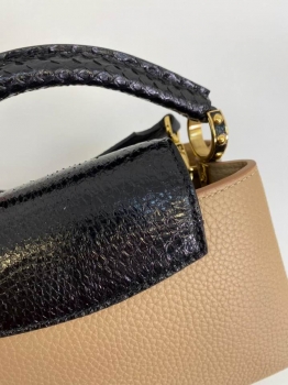 Сумка женская CAPUCINES  Louis Vuitton Артикул BMS-58503. Вид 3