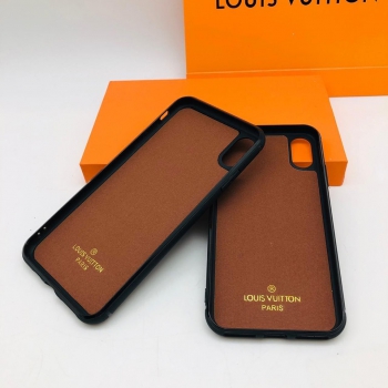 Чехол на iPhone  Louis Vuitton Артикул BMS-40959. Вид 3