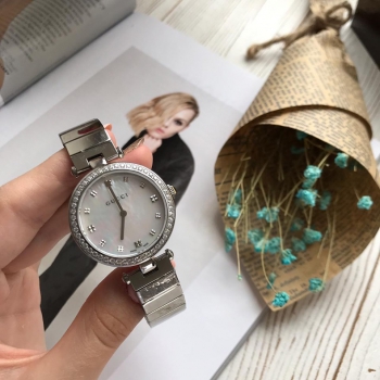 Часы женские Gucci Артикул BMS-40736. Вид 2