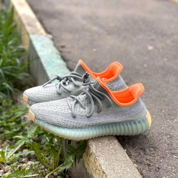 Кроссовки женские   Adidas Yeezy Boost Артикул BMS-55078. Вид 1