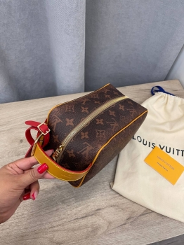 Косметичка Louis Vuitton Артикул BMS-133812. Вид 5