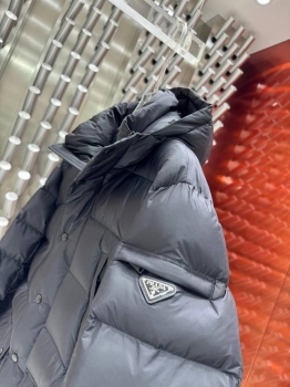Куртка Prada Артикул BMS-135710. Вид 4