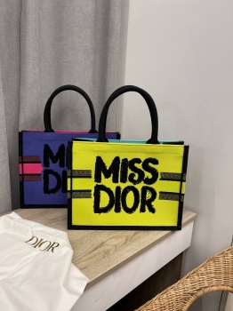Сумка женская 36 см Christian Dior Артикул BMS-137873. Вид 1