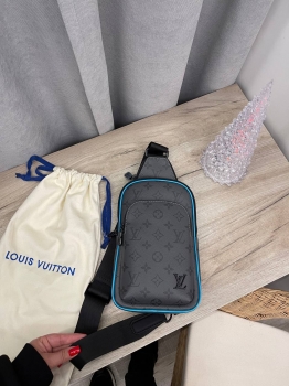Сумка-слинг  Louis Vuitton Артикул BMS-137995. Вид 1