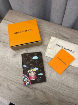 Обложка на паспорт  Louis Vuitton Артикул BMS-138965. Вид 1