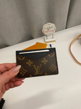 Картхолдер Louis Vuitton Артикул BMS-138972. Вид 2