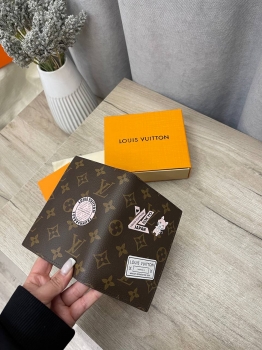 Обложка на паспорт  Louis Vuitton Артикул BMS-139097. Вид 4