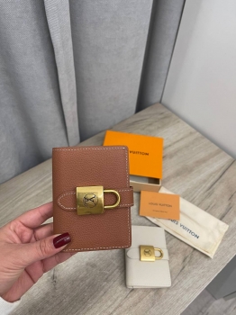 Кошелёк Louis Vuitton Артикул BMS-139752. Вид 1
