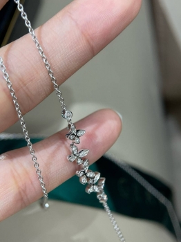 Подвеска Butterfly Pavе petite diamond line из белого золота  Graff Артикул BMS-141761. Вид 10