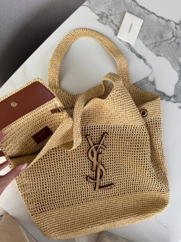 Сумка женская  Yves Saint Laurent Артикул BMS-143051. Вид 1
