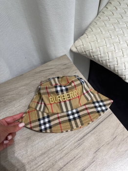 Панама  Burberry Артикул BMS-145048. Вид 1