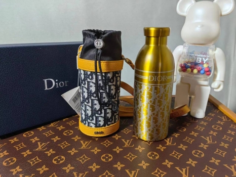Термос  Christian Dior Артикул BMS-146659. Вид 1