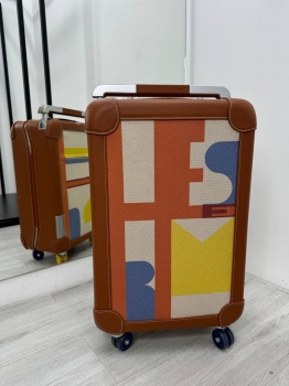 Чемодан  Hermes Артикул BMS-147353. Вид 1