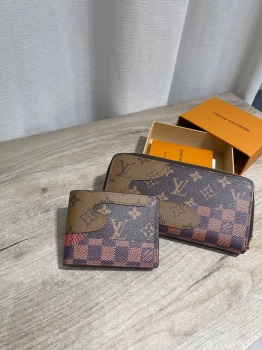 Кошелёк  Louis Vuitton Артикул BMS-148007. Вид 1