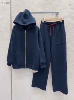 Костюм Miu Miu Артикул BMS-149071. Вид 1