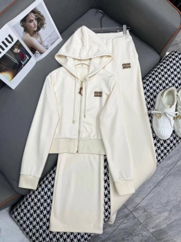 Костюм спортивный Miu Miu Артикул BMS-135796. Вид 1