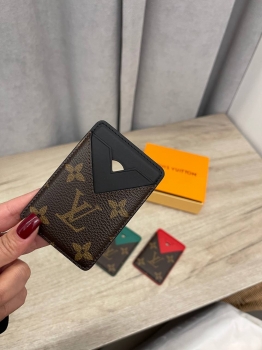Картхолдер Louis Vuitton Артикул BMS-139547. Вид 1