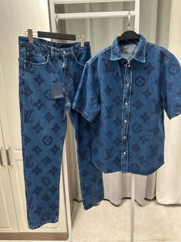  Костюм мужской Louis Vuitton Артикул BMS-144151. Вид 1