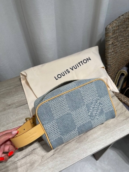  Несессер  Louis Vuitton Артикул BMS-146935. Вид 1