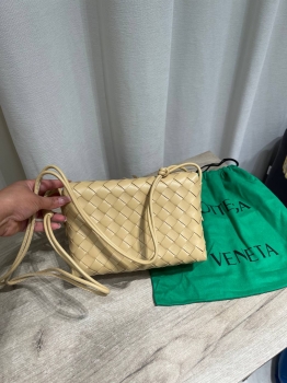 Сумка женская Bottega Veneta Артикул BMS-147103. Вид 1
