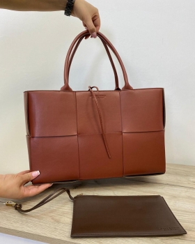 Сумка женская ARCO TOTE Bottega Veneta Артикул BMS-58635. Вид 1
