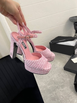 Босоножки  Chanel Артикул BMS-132402. Вид 1
