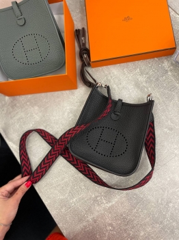 Сумка женская Evelyne mini Hermes Артикул BMS-133508. Вид 1
