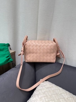 Сумка женская Bottega Veneta Артикул BMS-144840. Вид 1