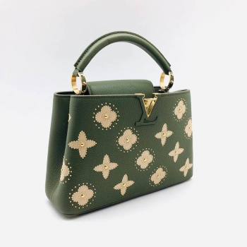 Сумка женская CAPUCINES BB Louis Vuitton Артикул BMS-33558. Вид 2