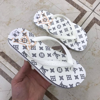 Шлепки Louis Vuitton Артикул BMS-35246. Вид 1