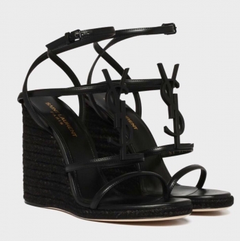 Босоножки  Yves Saint Laurent Артикул BMS-38036. Вид 1