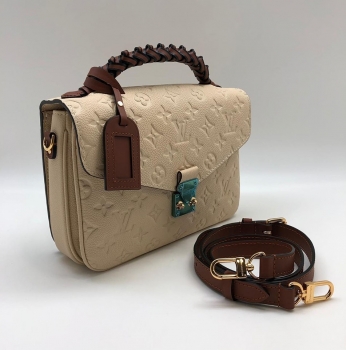 Сумка женская Pochette Metis  Louis Vuitton Артикул BMS-39628. Вид 2